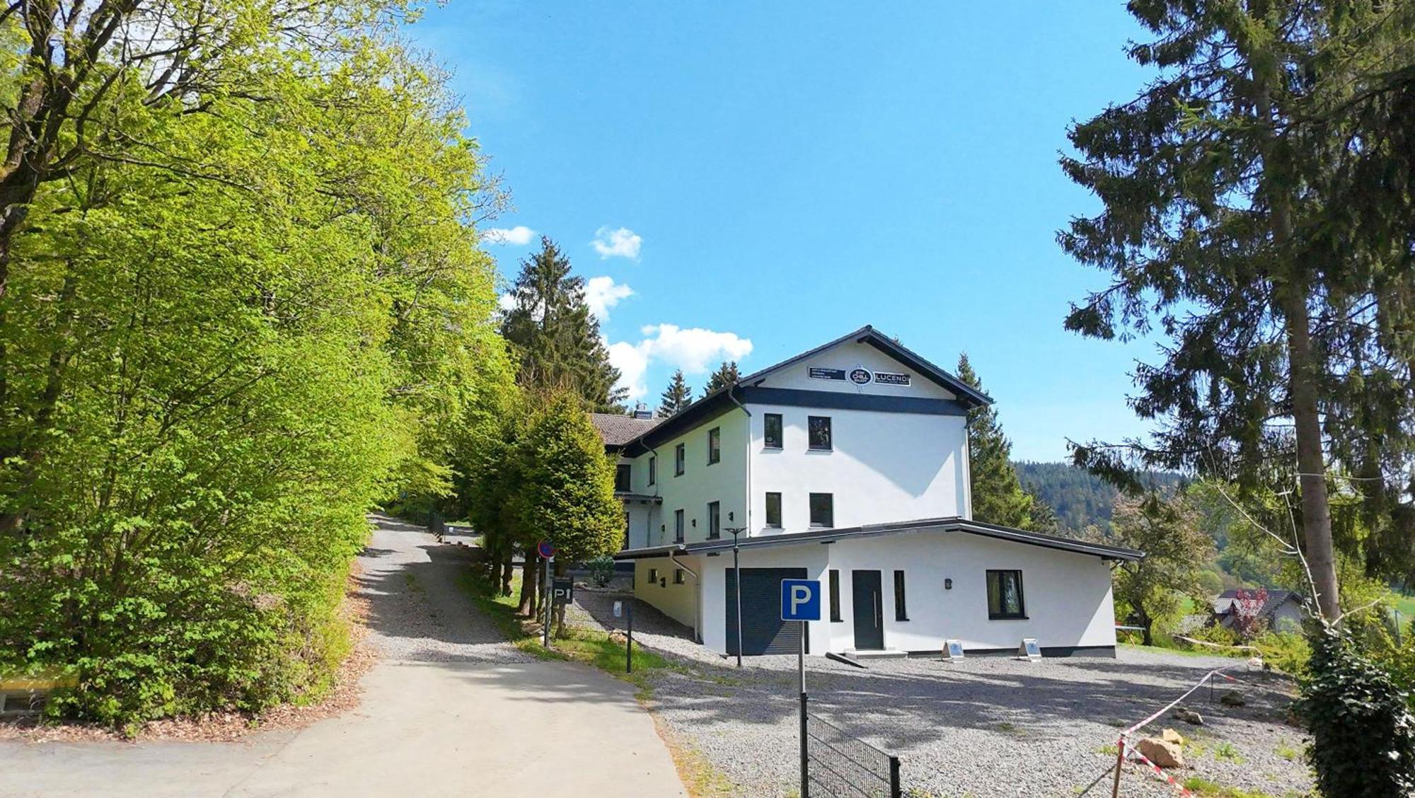 Gaestehotel Lucendi Premium Lounge Hohenleimbach Eksteriør bilde