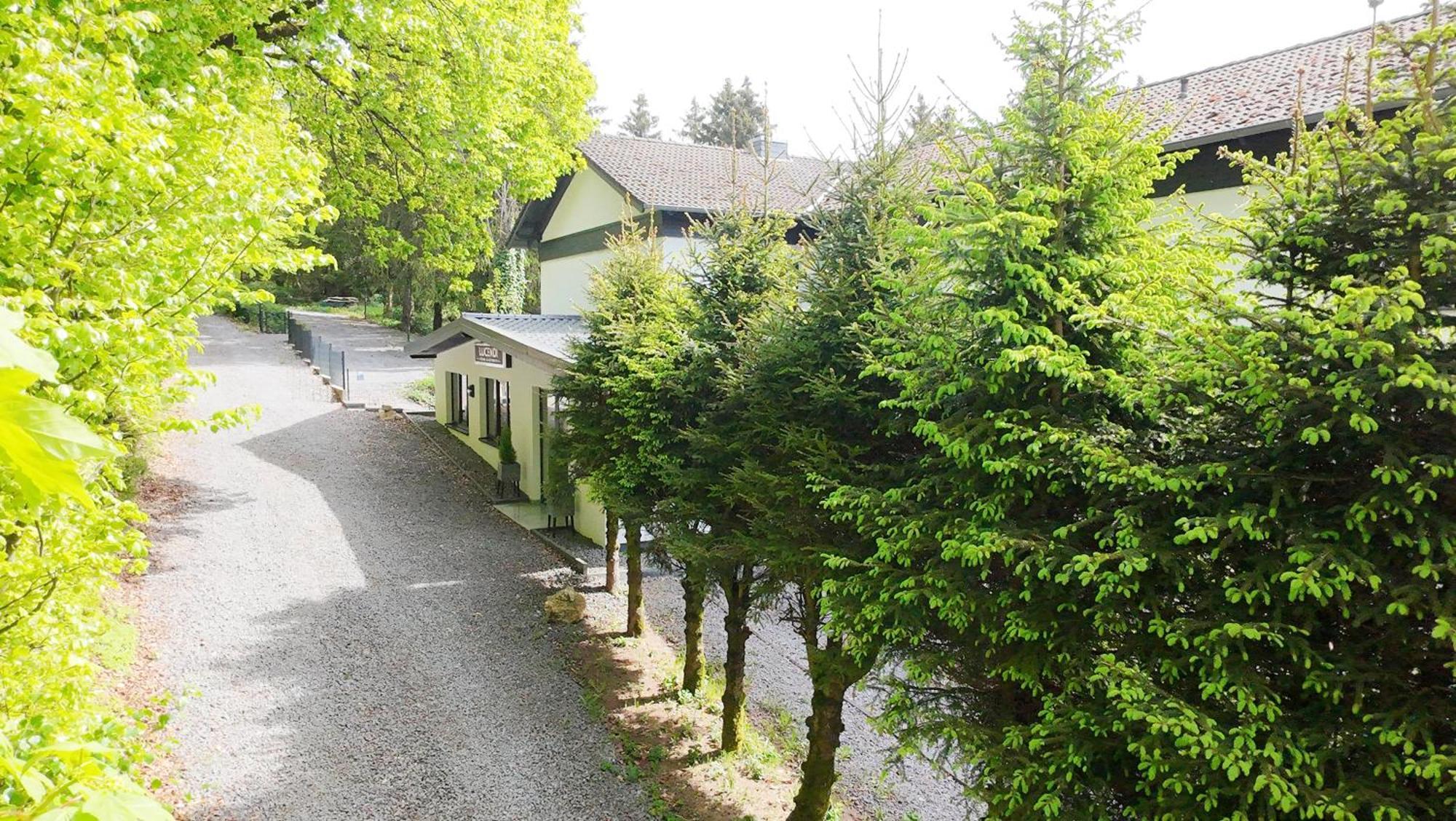 Gaestehotel Lucendi Premium Lounge Hohenleimbach Eksteriør bilde